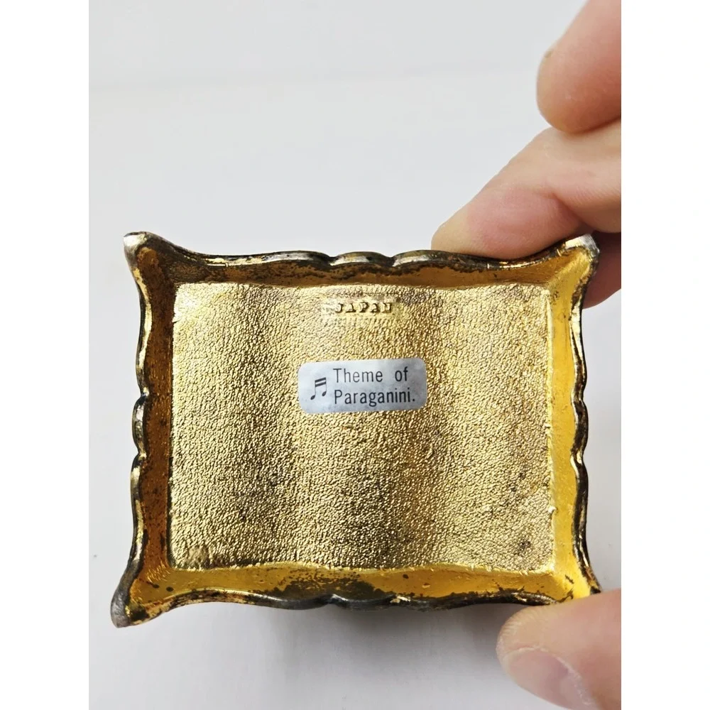 Vintage Japan metal trinket jewelry box gold tone Theme of Paraganini